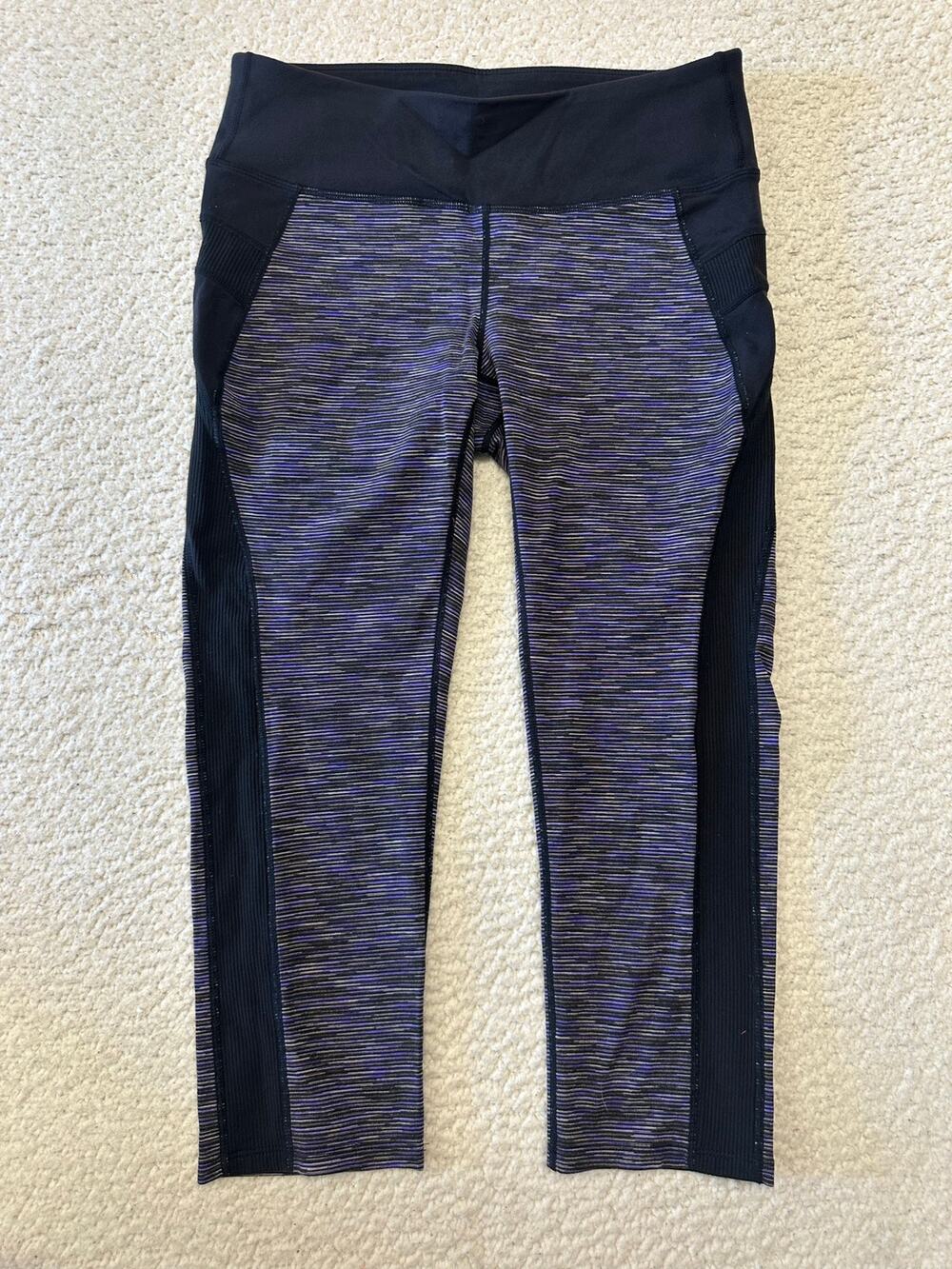 Athleta Womens Prisma Tangram Capri Leggings Small